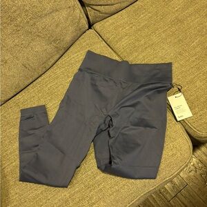 Knix Seamless Moves Legging